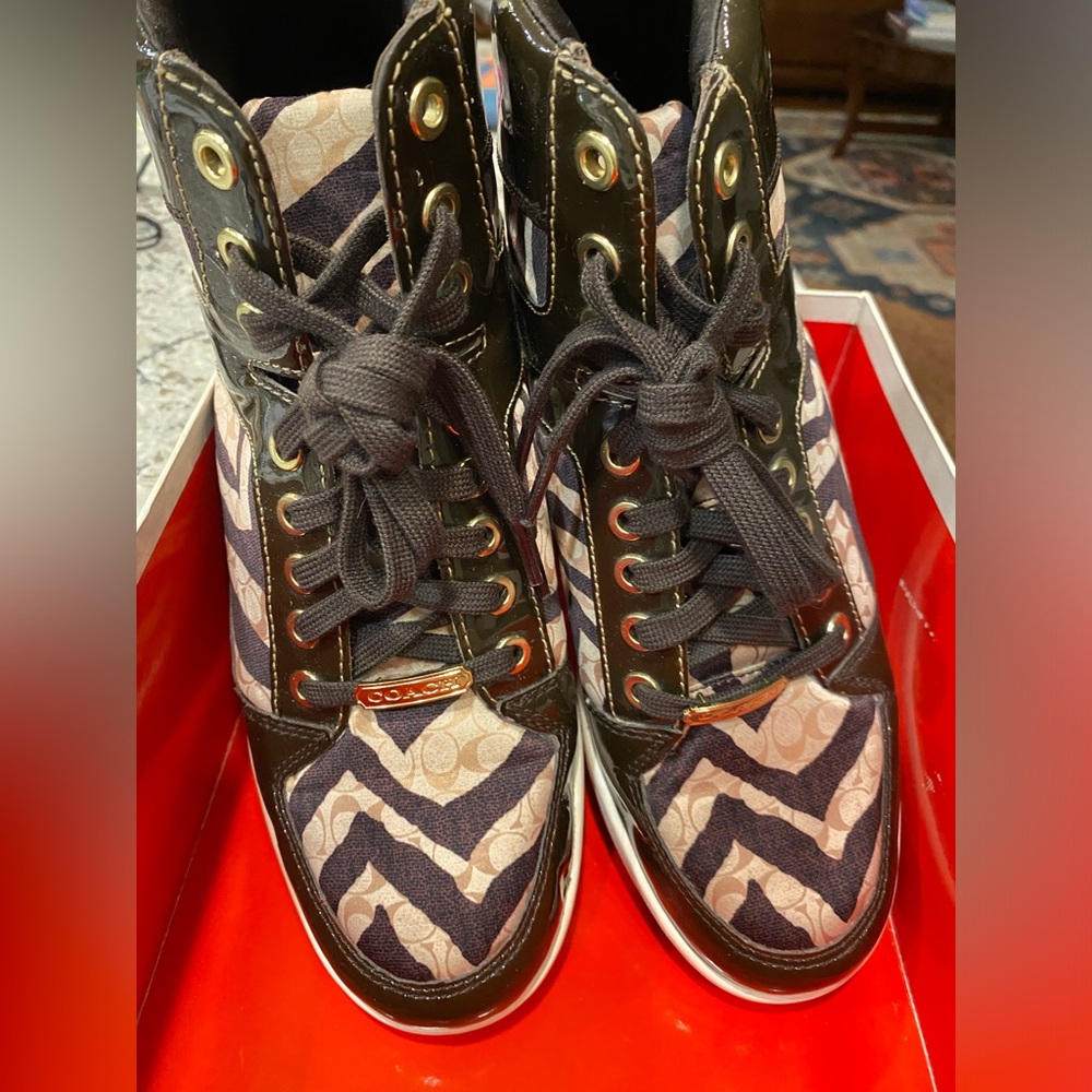 Coach Norra Soft Sneakers in Brown and Cream with the box